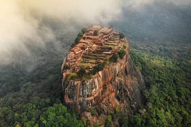 Most popular round tour of 8 days - The highlights that shape this Sri Lankan journey