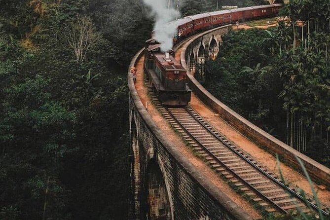 Most popular round tour of 8 days - Kandy’s sacred tooth, hillside Buddha, and evening dance