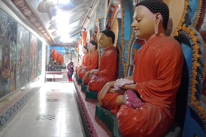 Negombo City Tour - Mankuliya: trawlers at the lagoon and ocean