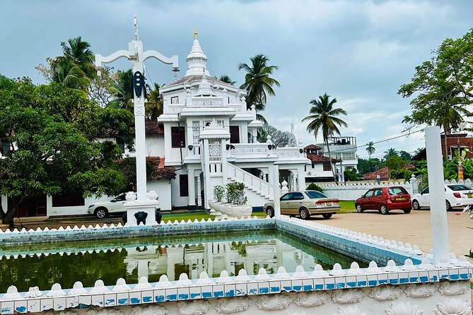 Negombo City Tour by Tuk Tuk with hotel pickup - Negombo Lagoon, with an optional boat trip