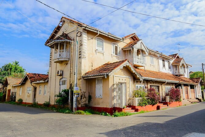 Negombo City Tour by Tuk Tuk - Sea Street and Wellaweediya, where faith meets the coast