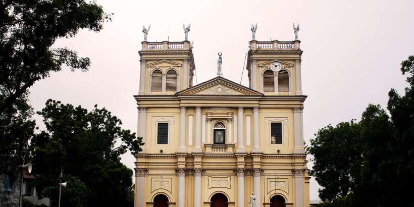 Negombo: Fishing Village Highlights Private Tour by Tuk Tuk - St. Mary’s Church completes the religious picture