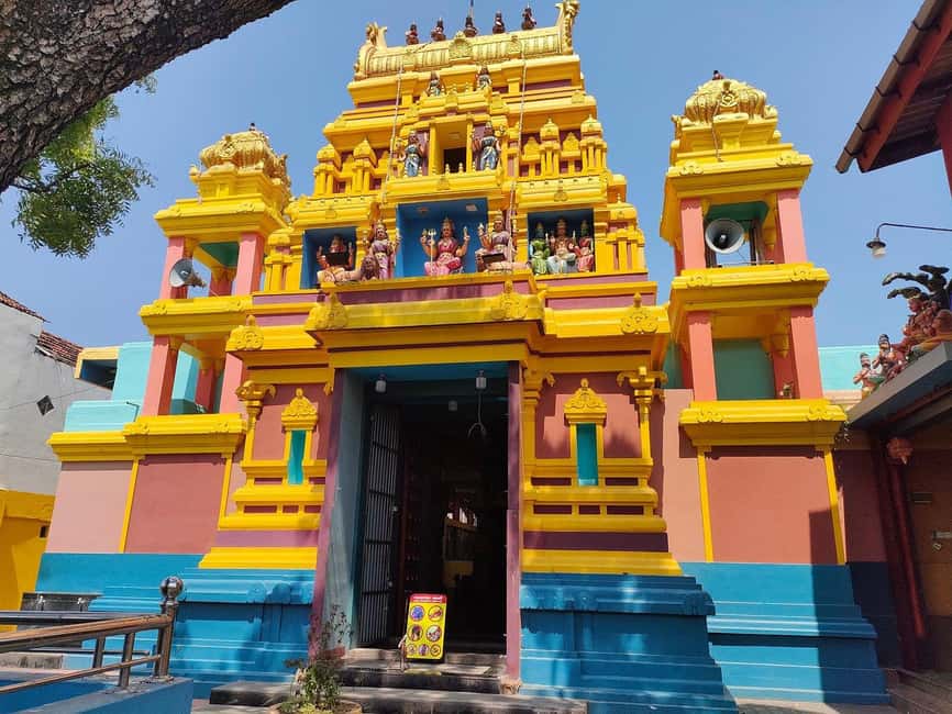Negombo Private Tour: Market, Temples & Canal - Sri Singama Kali Amman Kovil brings a Hindu perspective