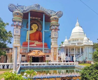 Negombo Private Tour: Market, Temples & Canal