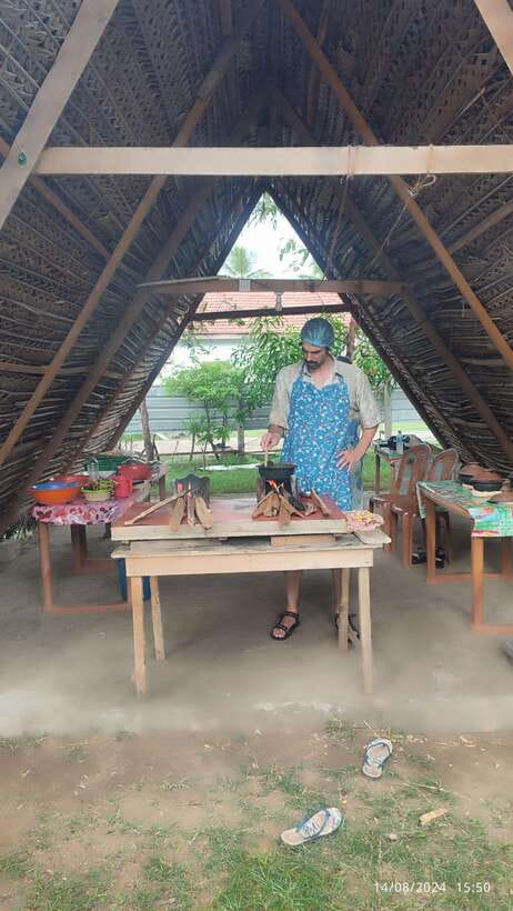 Nilaveli: Sri Lankan Cooking Class with a Local Family - Sitting down to eat what you made