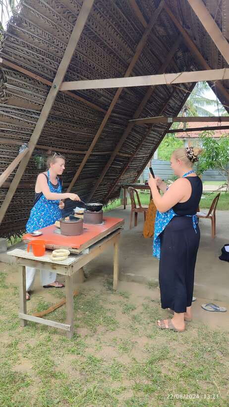 Nilaveli: Sri Lankan Cooking Class with a Local Family - The personal touch from Nimali and her family