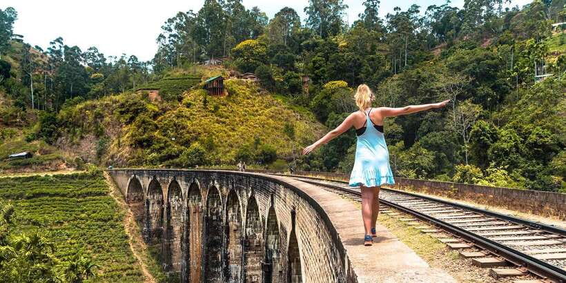 Nuwara Eliya: All-Inclusive Ella Sightseeing Private Tour - Nine Arch Bridge and the walk through the woods
