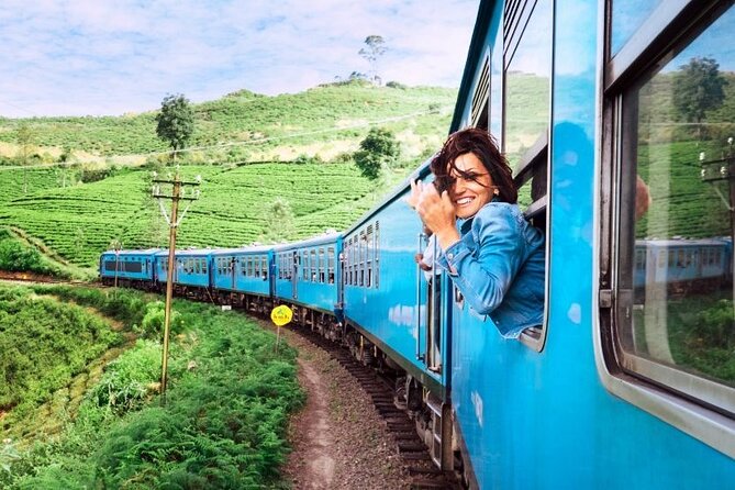 Nuwara Eliya from Kandy by Train - Ramboda Falls on the road back