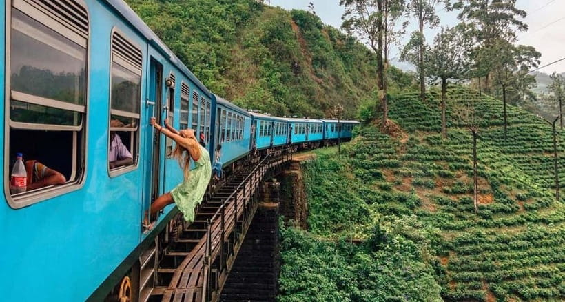 Nuwara Eliya Full day: 5Waterfalls, 2Tea Test & pick by TUK - Riding a private tuk-tuk for eight hours