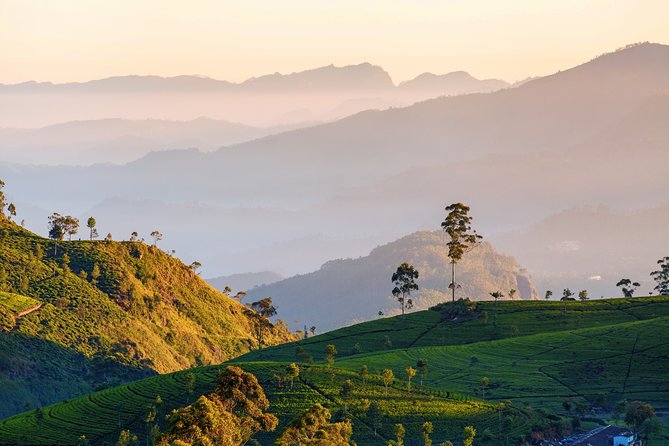 Nuwara Eliya Highlands from Kandy - Ramboda Falls and the first mountain stop