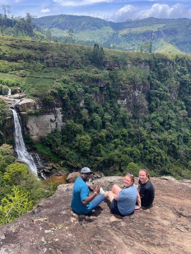 Nuwara Eliya Tuk-Tuk Tour Tea Picking,Tasting &Ramboda Falls - Key points at a glance