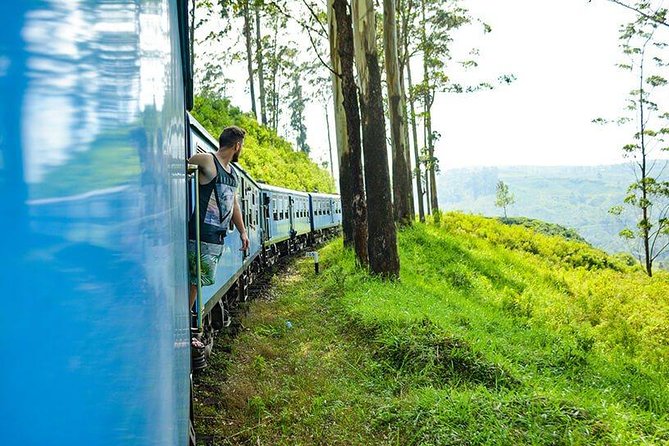 Nuwaraeliya (Nanuoya) to Ella Reserved Train Tickets - Arriving in Ella after two to three hours