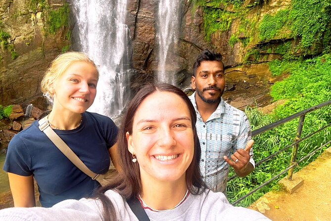 Nuwaraeliya Tea Factory and WaterFall Tour’s With DMJ Tours - Central Market: color, clothes, and everyday Nuwara Eliya