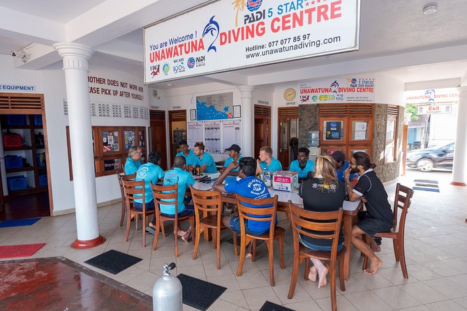 PADI Scuba Diver Course - The ocean morning runs from 8:30 a.m. to 1 p.m.