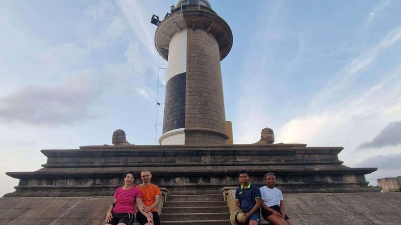 Personal Guided Colombo City Tour by Tuk Tuk - All Inclusive - Pettah Market and the Red Mosque