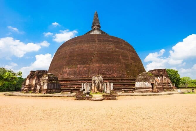Polonnaruwa Ancient City Private Day Tour (Hidden Gems) - Alahana Pirivena and the Monastic World