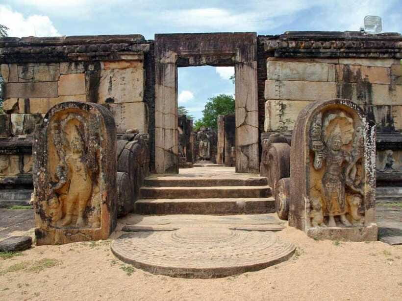 Polonnaruwa: Private Guided Cycling Tour with Hotel Pickup - The guide makes the ruins easier to understand