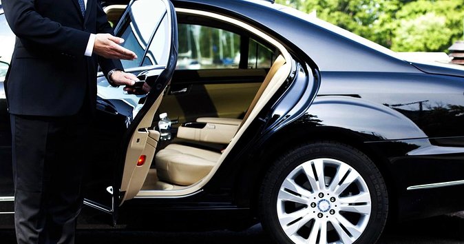 Private arrival transfer from the Airport to your booked hotel in Negombo - Key points to know before booking