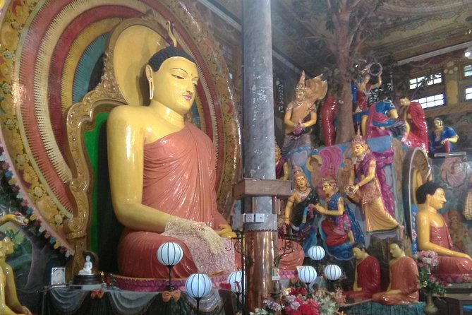 Private City tour in Colombo By tuk tuks or Cars - Independence Memorial Hall and the story of independence