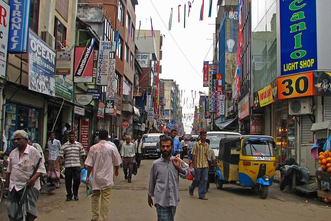 Private Colombo City Tour by Sri Lanka Private Drivers - What the private car adds to the day
