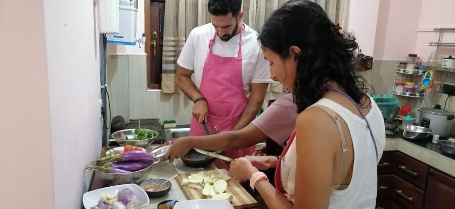Private cooking class - Personalized classic menu - From fresh string hoppers to roti and sambal