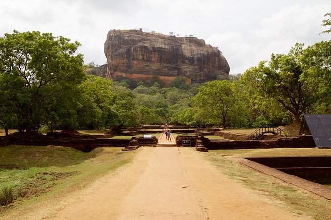Private Day Tour from Kandy to Sigiriya and Dambulla Cave temple - Price, extra costs, and real value