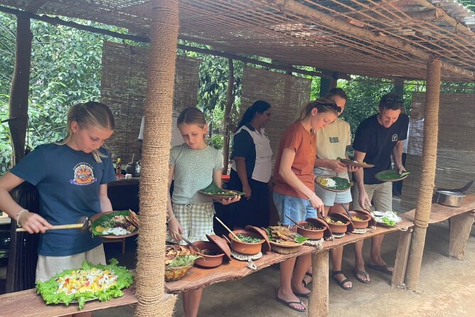 Private Kandy Authentic Cooking Class - Arriving at an authentic family kitchen