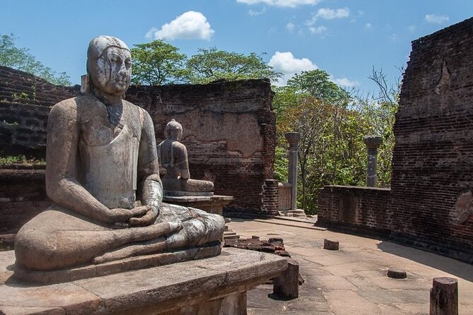 Private Polonnaruwa Ruins & Minneriya Safari Tour from Sigiriya - Lankathilaka Image House and Gal Vihara