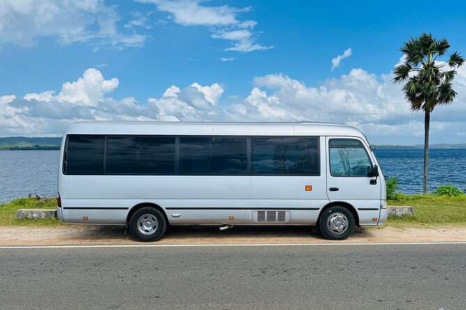 Private Round Tour in Sri Lanka with Vehicle - Why a private ride makes sense in Sri Lanka