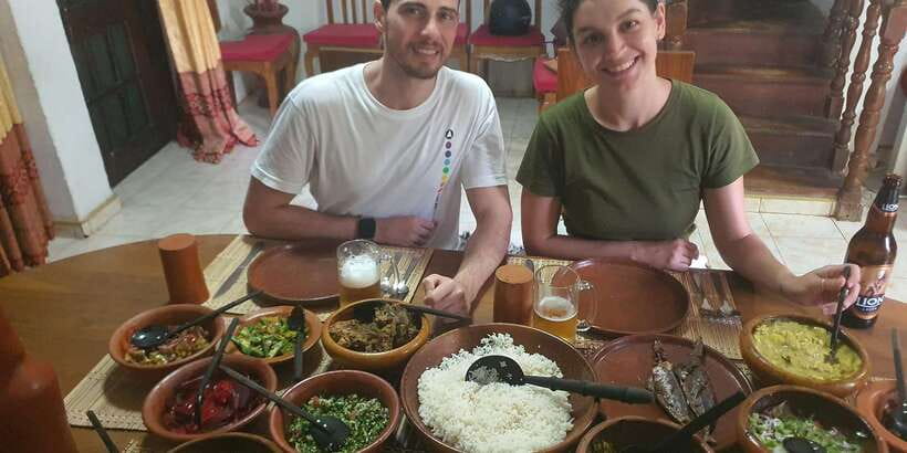 Private Traditional Sri Lankan Cooking Class in Kandy - The market stop, when offered