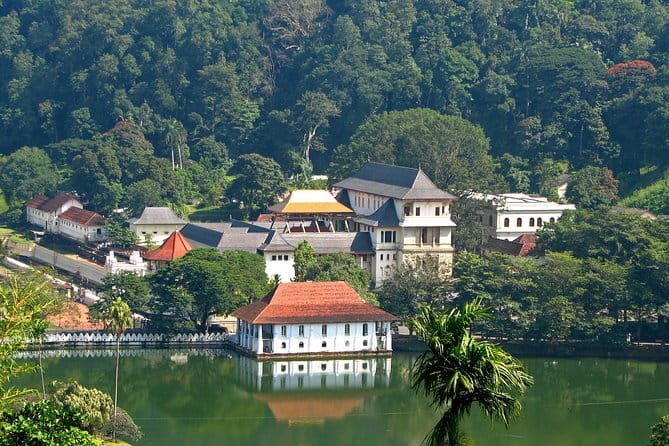 Private Tuk Tuk Tour of Kandy City & Surroundings - Peradeniya Royal Botanical Garden: the tour’s longest stop