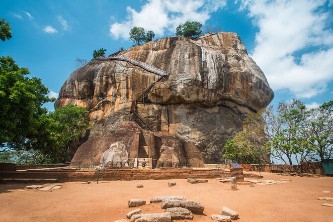 Sigiriya and Dambulla Cave Temple Private Day Trip From Bentota - A private vehicle changes the day