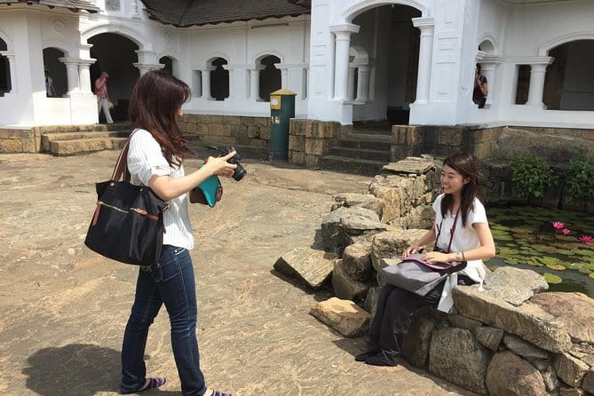 Sigiriya & Dambulla Day Tour - Starting with Dambulla’s Golden Temple