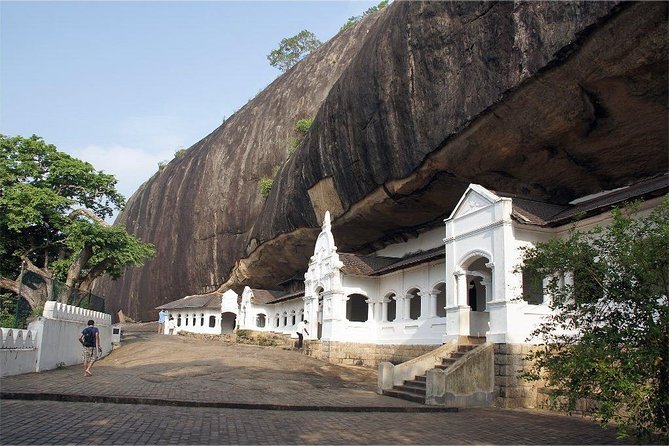 Sigiriya & Dambulla Private Day Trip with Entry Fees & Lunch - Who should book this experience?