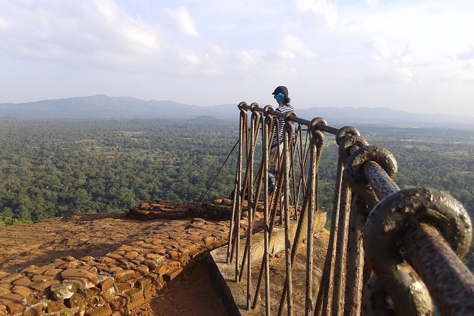 Sigiriya Day Tour - Dambulla Cave Temple - The guide and the value of a five-person group