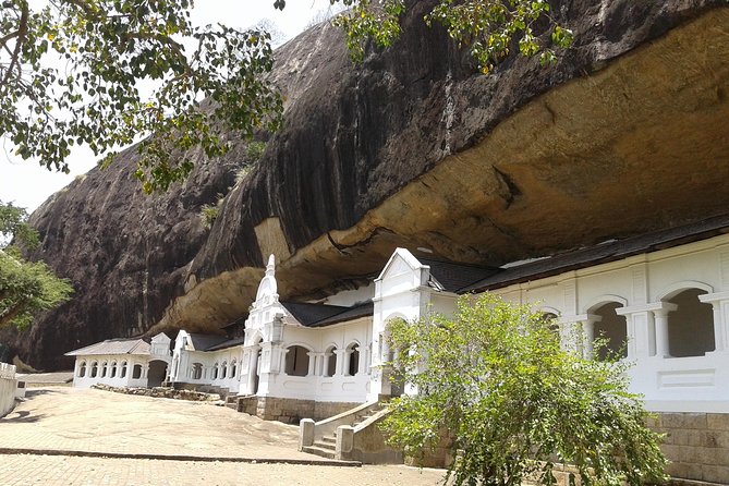Sigiriya Day Tour - Dambulla Cave Temple - Batik at Baba and Island Batiks