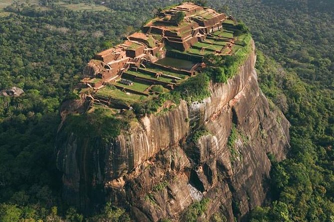 Sigiriya, Polonnaruwa & Dambulla "Trilogy" Day Tour from Colombo - The guide question needs careful attention