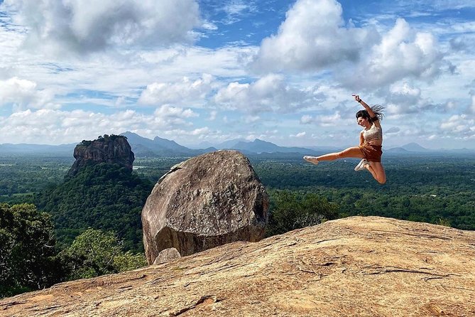 Sigiriya Rock and Dambulla Cave Temple Day Tour - The drive from Colombo and the spice garden stop