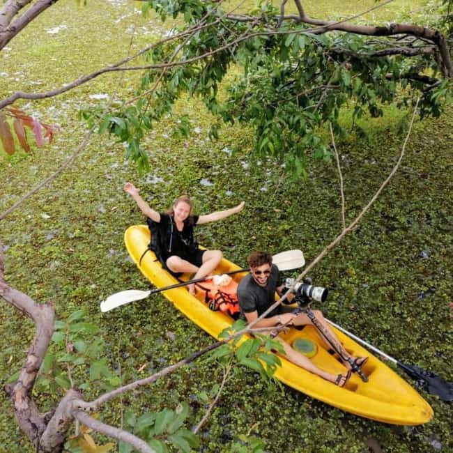 Sigiriya: Sunrise or Sunset Kayaking Tour - Meeting the guide at Thalkote Lake