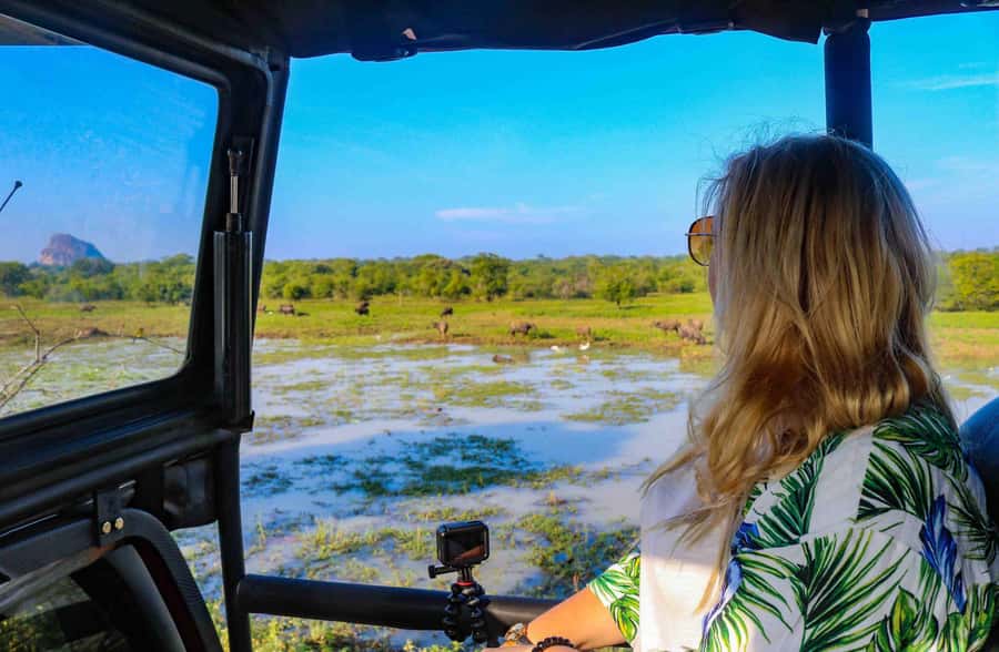 SKIP THE LINE - YALA SAFARI TOUR - Incl. ENTRY TICKETS - Patanangala and the 30-minute break