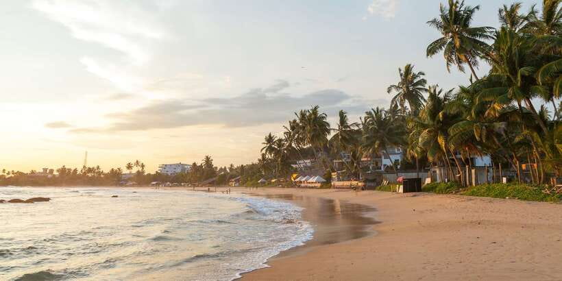 Snorkeling in Hikkaduwa - Picking the best season and preparing well