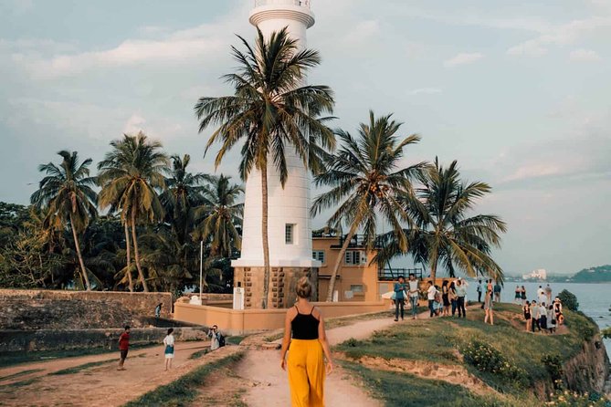 Southern Sri Lanka Sightseeing Day Trip From Colombo & Negombo - Unawatuna Beach and the coastal lunch