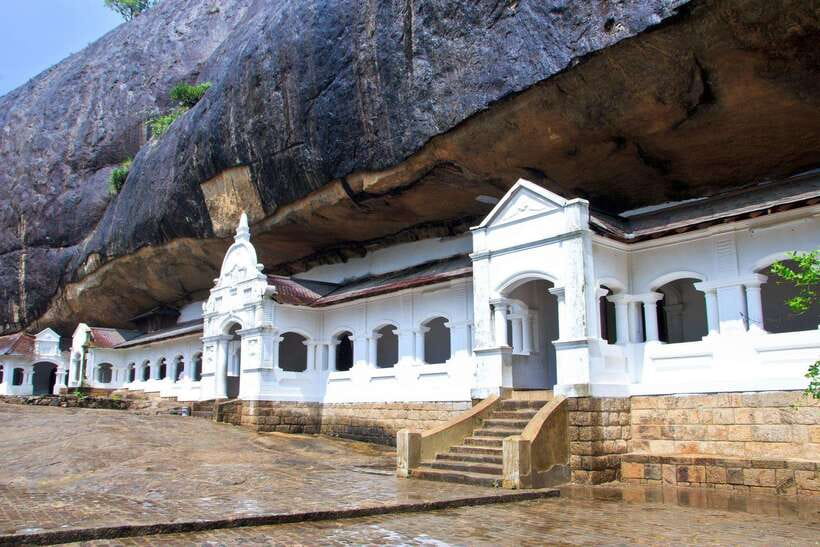 Sri Lanka: 4-Day Private Tour Focusing on Cultural Triangle - Day 1: Anuradhapura and Mihintale after the Colombo drive