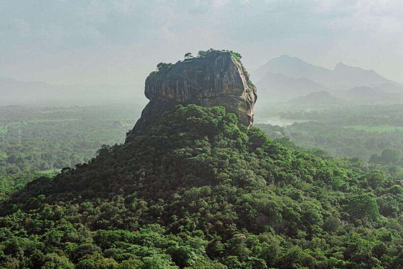 Sri Lanka: 4N5Day guided FULL TOUR with hotel accommodations - What this five-day route does well
