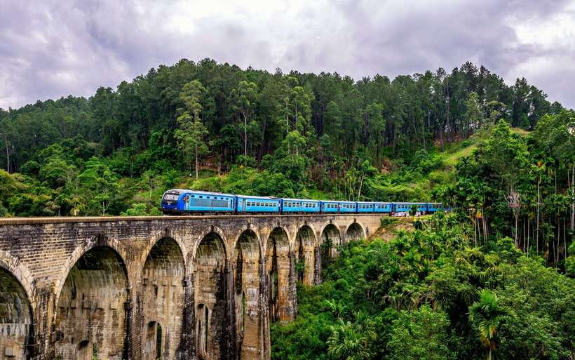 Sri Lanka: 4N5Day guided FULL TOUR with hotel accommodations - Day 2: Village life and Minneriya National Park