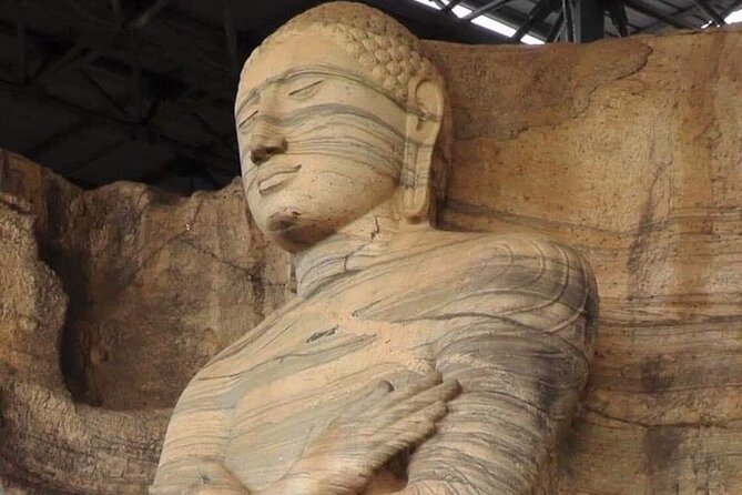 Sri Lanka 5 Day tour Best Nature and Culture include top hotels - Day 3: Kandy’s sacred temple and the tea country