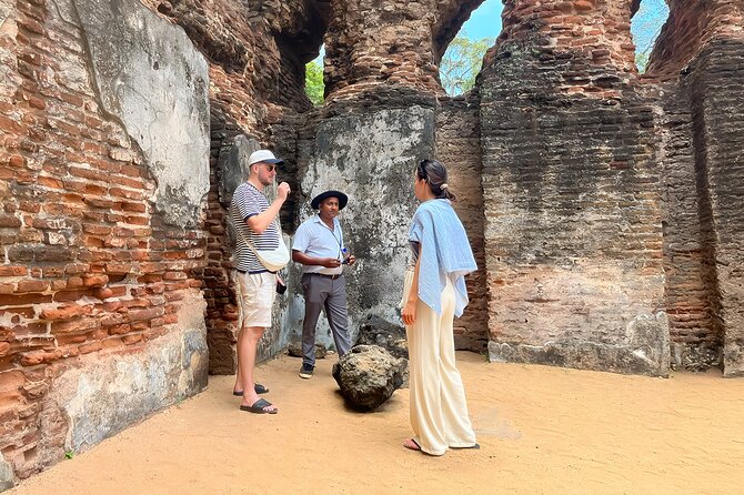 Sri Lanka: 8 Day Tour with Rich Cultural Experiences - Day Three: Dambulla and Kandy’s Sacred Temple