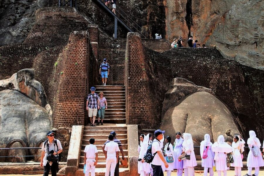 Sri Lanka Bentota: Day Trip to Sigiriya and Dambulla Temple - Timing, weather, and what to pack