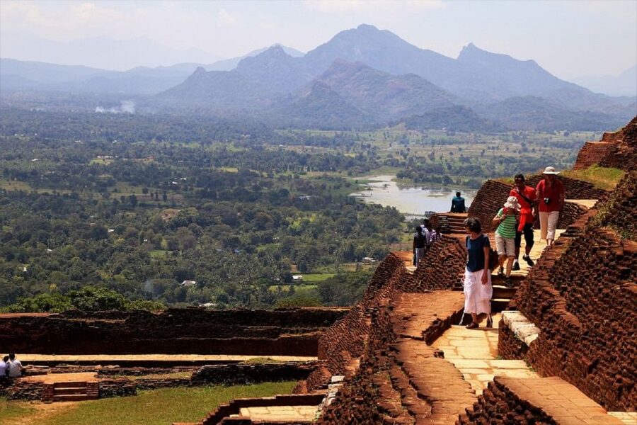 Sri Lanka Bentota: Day Trip to Sigiriya and Dambulla Temple - Booking decision: choose the sights, accept the hours