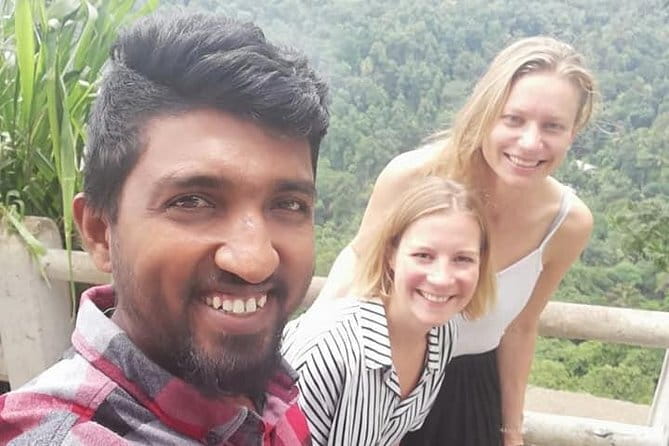 Sri Lanka Driver's and Guide with Luxury Cars - What the $84 price really covers